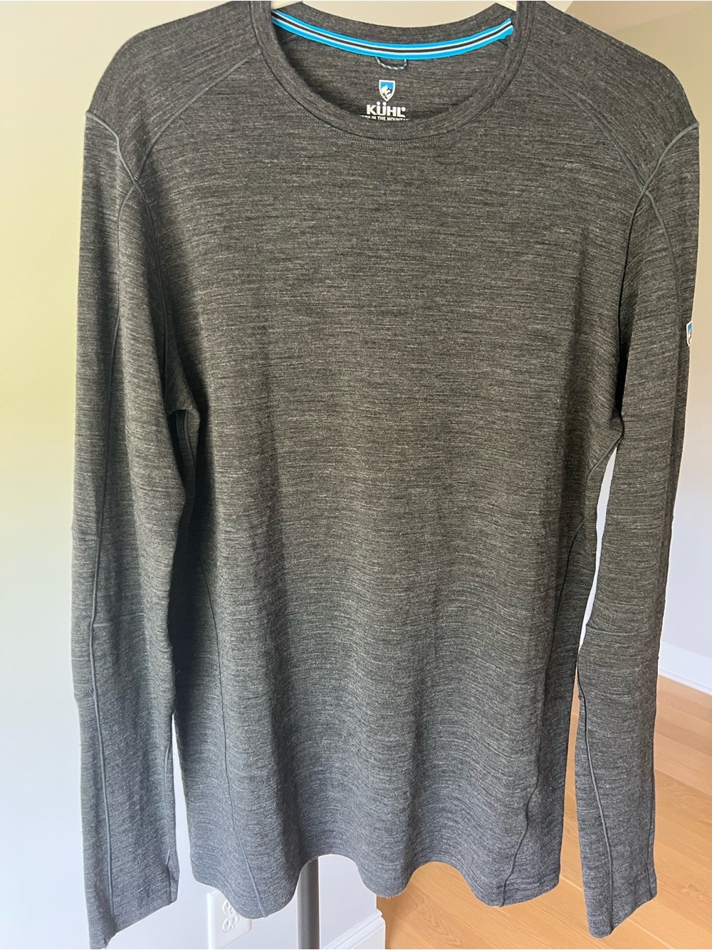 Men's Kuhl Long-Sleeve Crew Neck Base Layer Shirt in Charcoal Gray, Size Medium